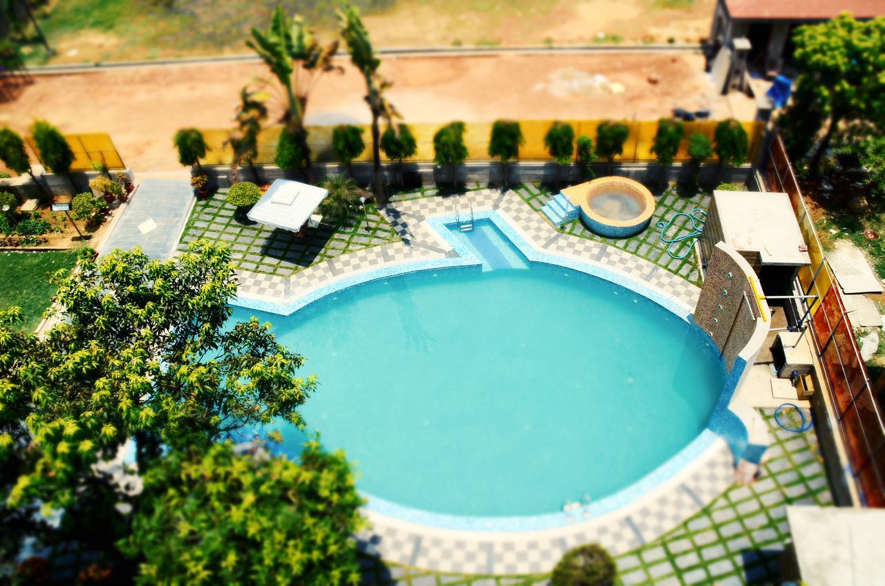 Hotel Aryan Jharsuguda Kültér fotó